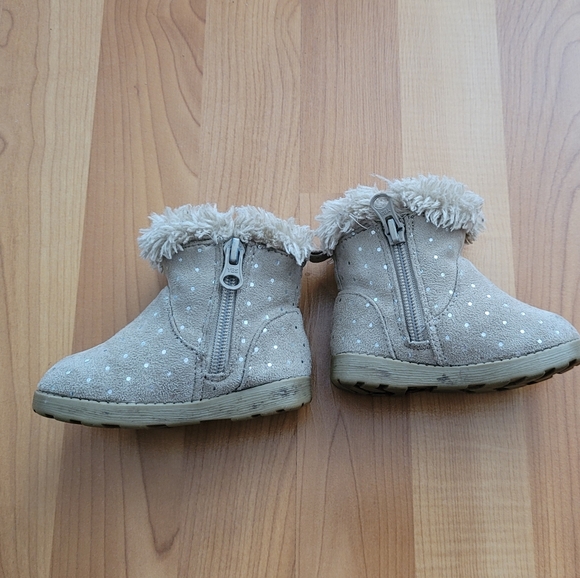 Cat&Jack Toddler Girls Boots Sz 4 Tan Suede like Side Zip Pull on Shoes Faux Fur - Picture 12 of 12
